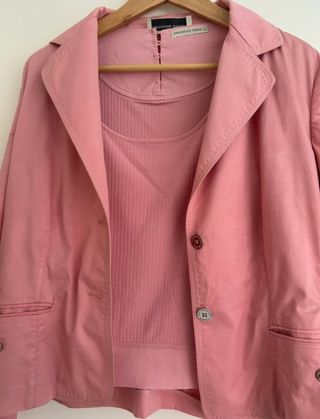 Chaqueta rosa Purificación García