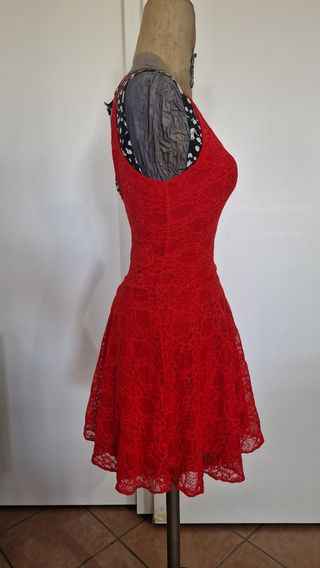 Vestito rosso pizzo