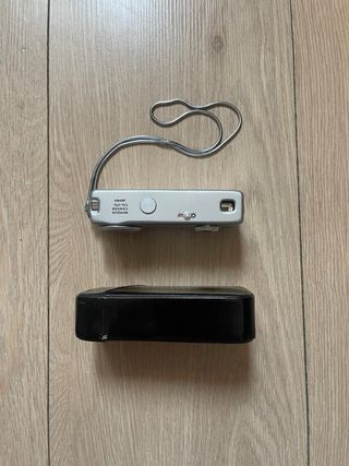 Camara subminiatura Minolta 16 MG