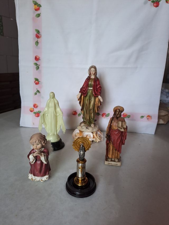 5 Figuras Santas: Virgen, Santiago...