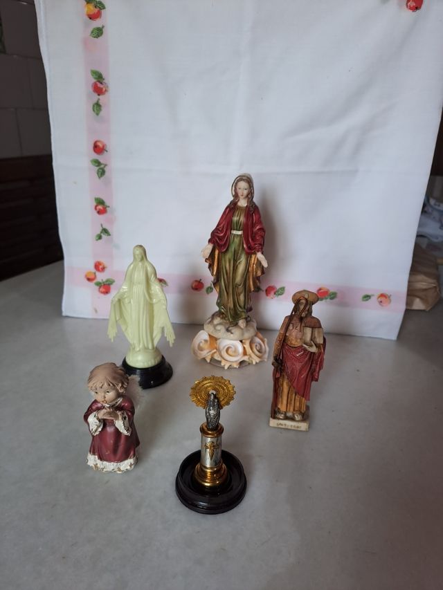 5 Figuras Santas: Virgen, Santiago...