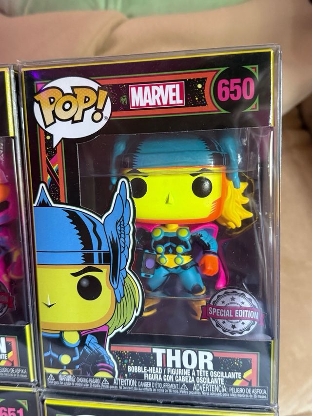 4 Funko Pop Marvel Neon
