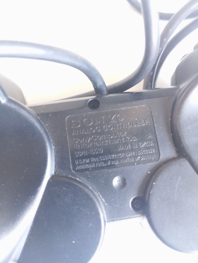 PlayStation 2 con 4juegos i un mando