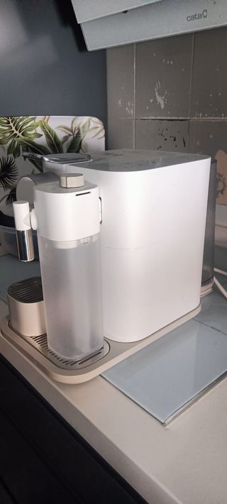 Cafetera Nespresso Gran Lattissima