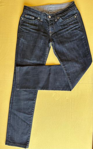 Vaqueros True Religion slim fit, talla 36