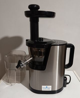 Estrattore di succhi a lenta spremitura a freddo