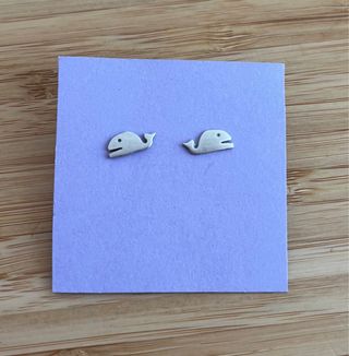 Pendientes ballenas plata mate