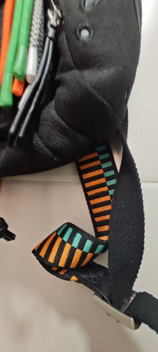 Mochila Desigual negra estampada