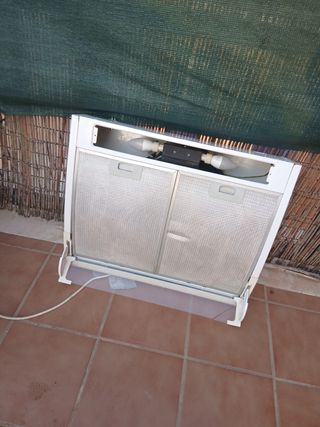 Campana extractora blanca