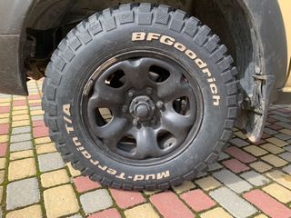 Nissan Terrano II 2004