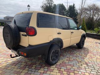 Nissan Terrano II 2004