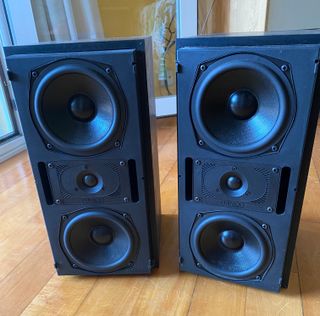 Altavoces Mission 761i negros