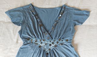 Camiseta Bershka azul 