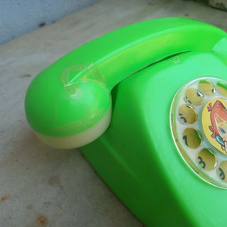 TELÉFONO JUGUETE VINTAGE.