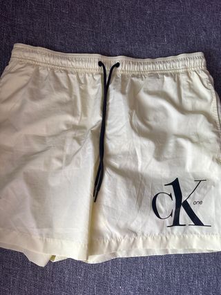 Bañador Calvin Klein amarillo