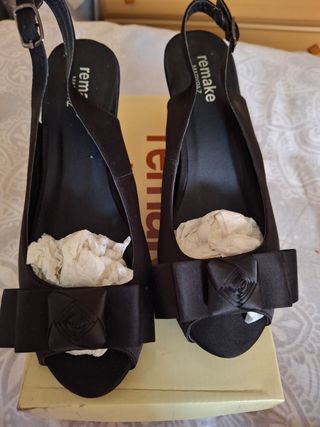 Zapatos Remake Marypaz negros 38/39. Se ajustan
