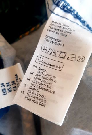 Bermudas H&M estampado piñas. L