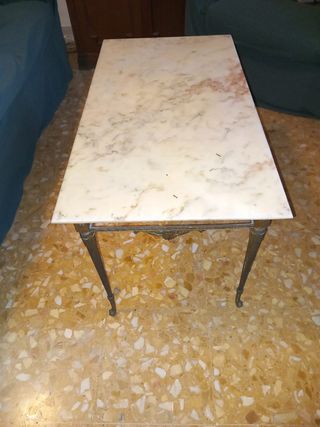 Tavolino marmo e metallo dorato misura 45x84x47