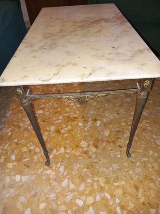 Tavolino marmo e metallo dorato misura 45x84x47