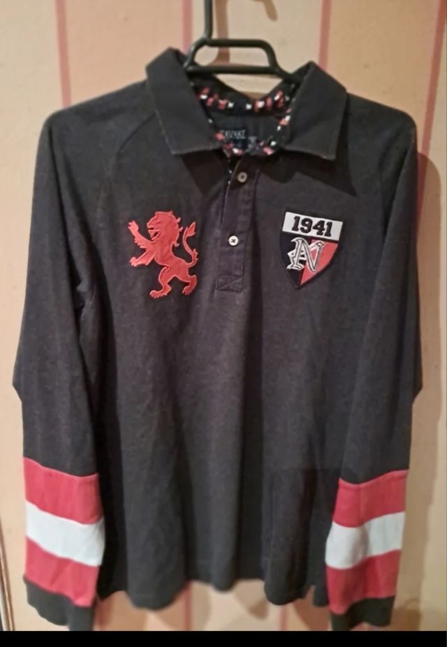 2 Polos manga larga grises y azules Nukutavake. 