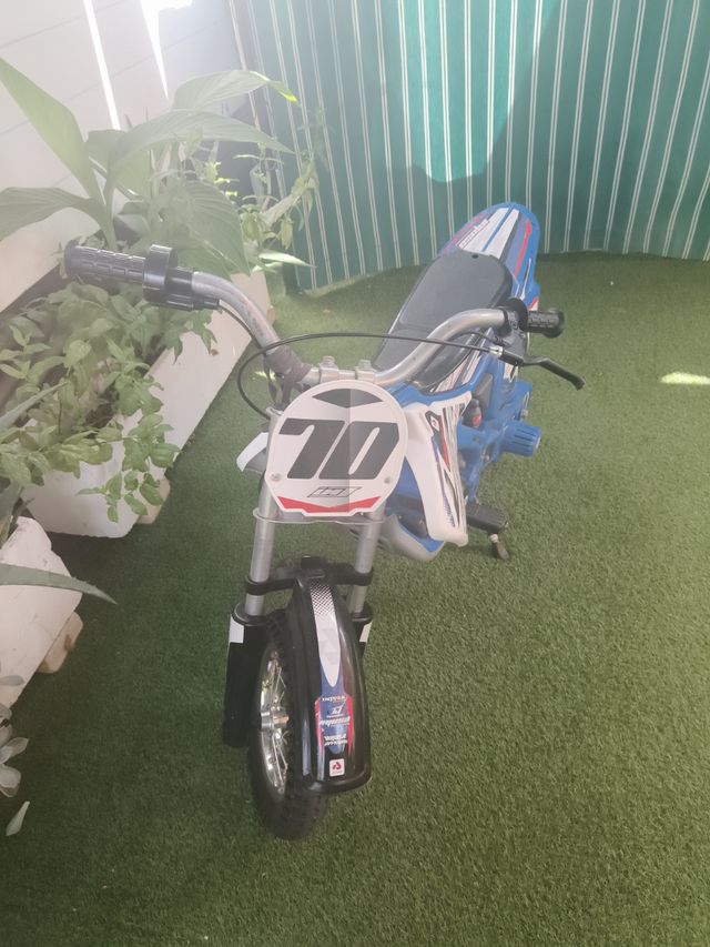 Moto eléctrica infantil Injusa 24V