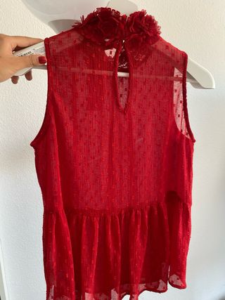 Blusa halter detalles flores Zara. Sin estrenar