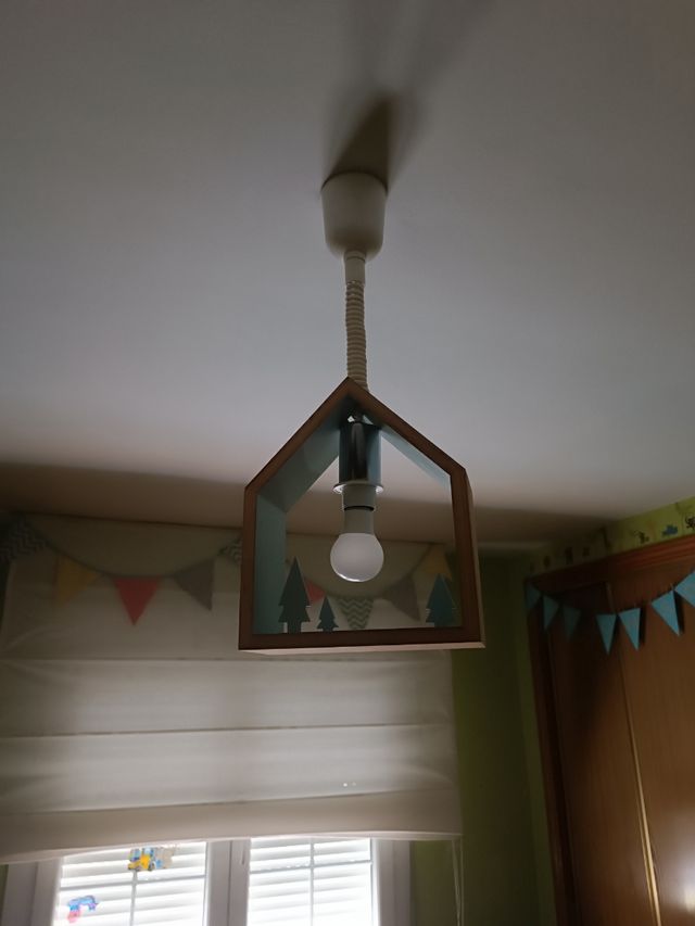 Lámpara infantil madera - Nórdica