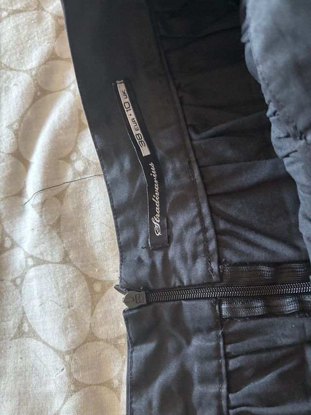 Falda negra Stradivarius - M