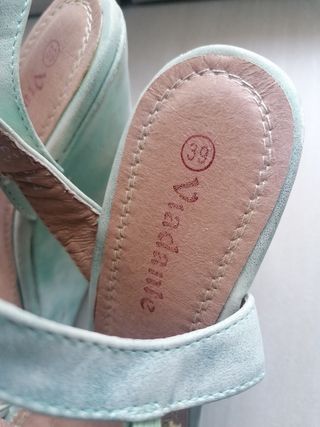 Sandali con zeppa alta color verde acqua