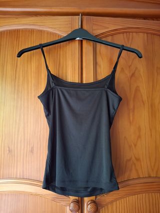 Blusa negra tirantes