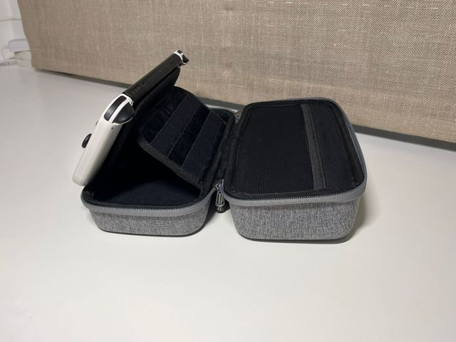 Nintendo Switch OLED Blanca + Estuche + Juego