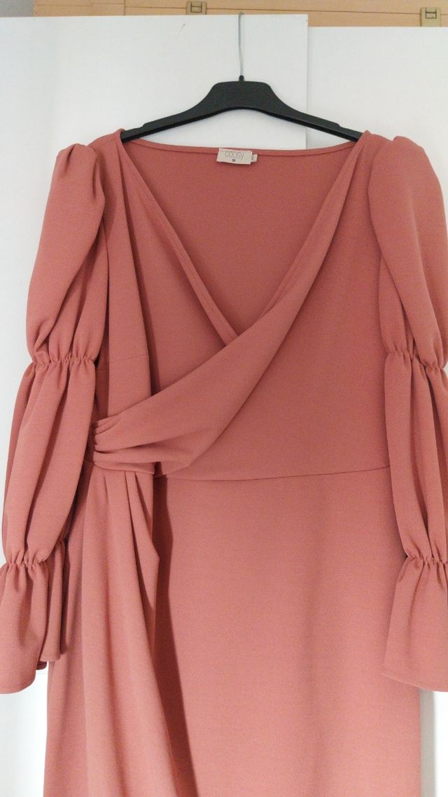 Vestido midi cóctel manga globo