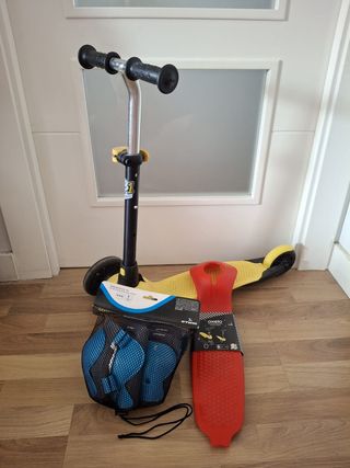 Patinete infantil Decathlon + accesorios