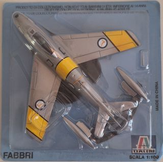 Avion F-86 Sabre escala 1:100
