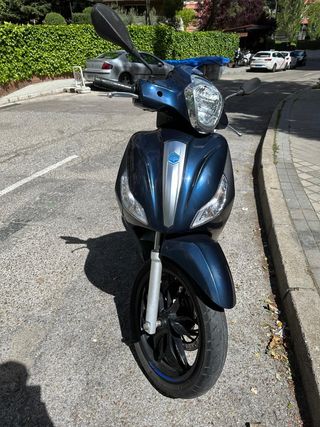 Piaggio medley  125cc - Azul 35000 km todo echo