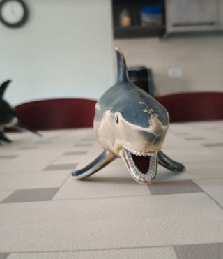 Animali giocattolo: leone, orso, ecc.