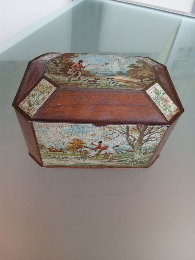 Scatola latta vintage caccia