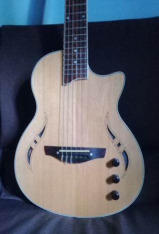 Guitarra Harley Benton Nashville Nylon