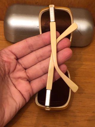 CAROLINA HERRERA - gafas sol con funda