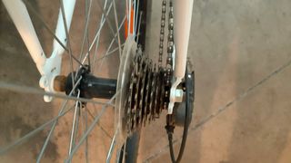 Bicicleta montaña 26" blanca Seminueva con regalo