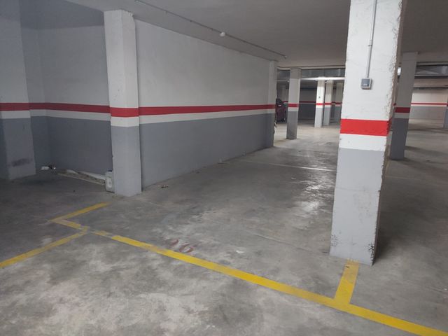 Plaza garaje barrio San Pedro - Alquiler