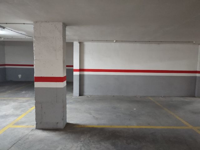 Plaza garaje barrio San Pedro - Alquiler