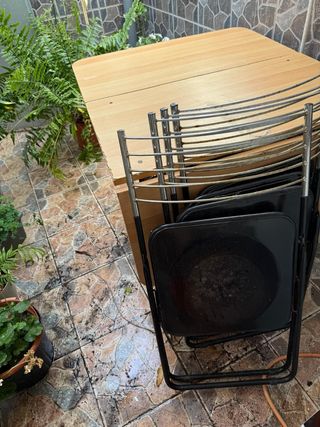 Mesa plegable de madera