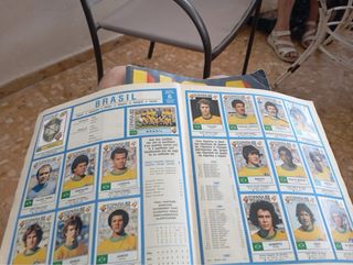 Álbum España 82 Mundial. NO COMPLETO