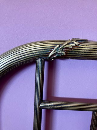 Cabecero dorado metal siglo XIX