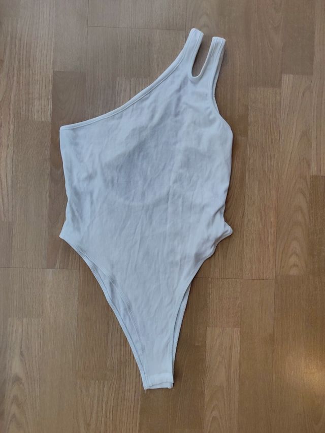 Body blanco espalda abierta