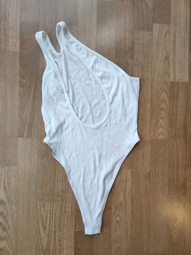 Body blanco espalda abierta
