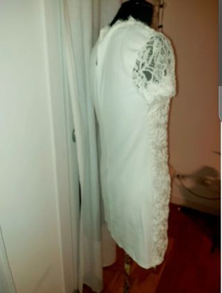 Vestito tubino in pizzo ricamato zara