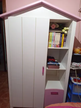 Armario + mesita rosa y blanca