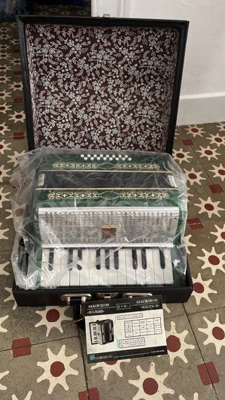 Acordeón Malysch 23x16-1 NUEVO